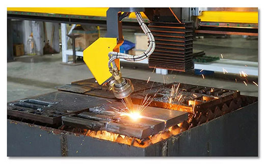 上；；uncitygroup太阳集团10米超长跨距无限回转数控坡口切割机调试